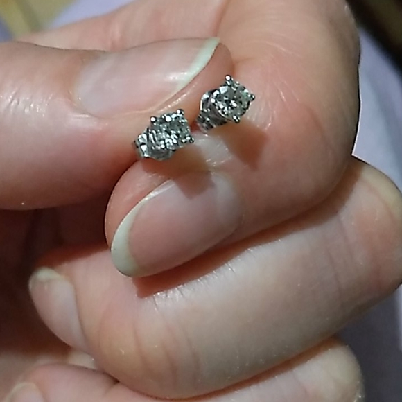 14K Diamond Stud Earrings - Picture 5 of 5